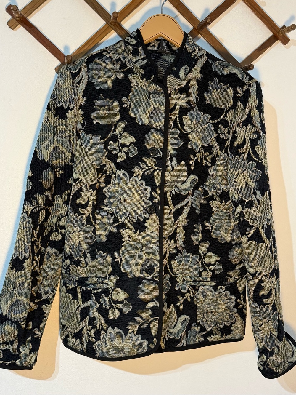 Vintage Portrait Floral Tapestry Novelty Art To Wear Jacquard Jacket Womens L